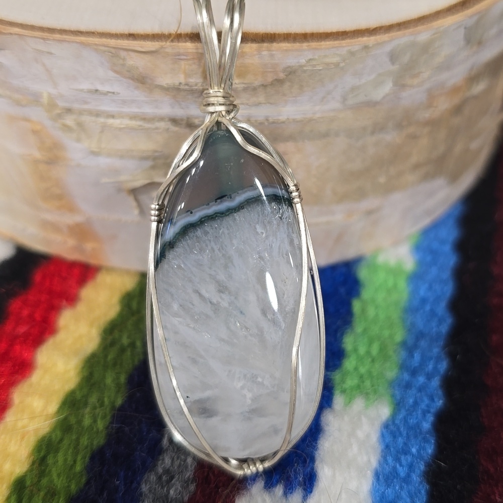 Handcrafted Silver Owl Agate Pendant Necklace - Blue/White - Picture 3 of 7